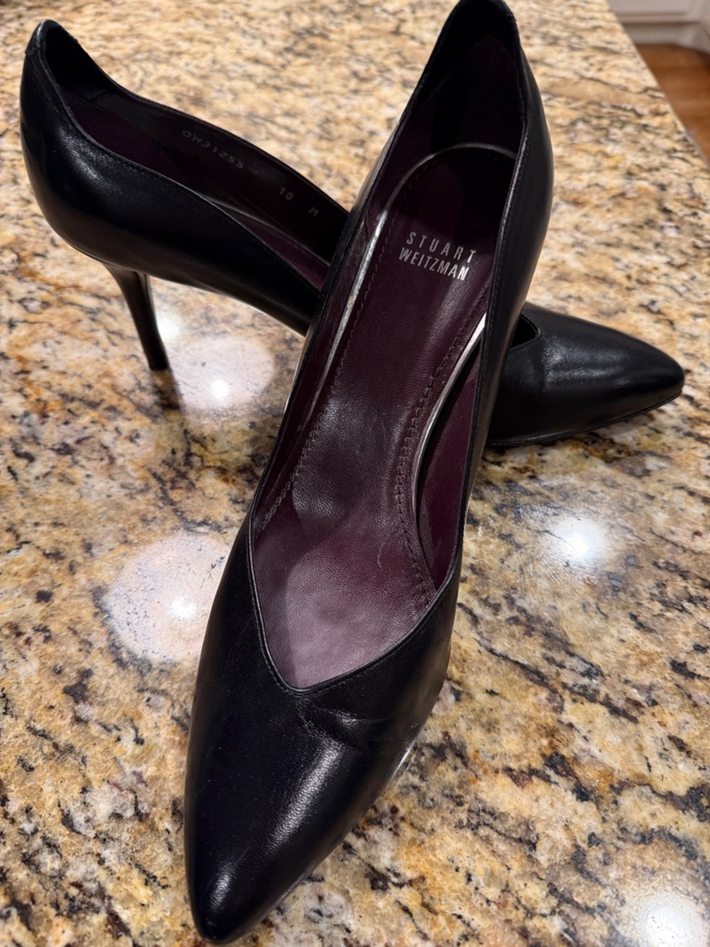 Stuart Weitzman Black Pointed Leather Stiletto Pumps